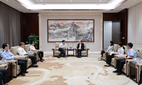 中国建设银行黄冈分行党委书记、、、行长曹凡莅临15VIP太阳集团调研