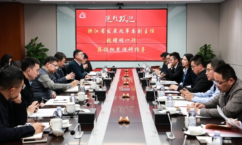 浙江省发改委党组成员、、、副主任张曙明一行莅临15VIP太阳集团调研